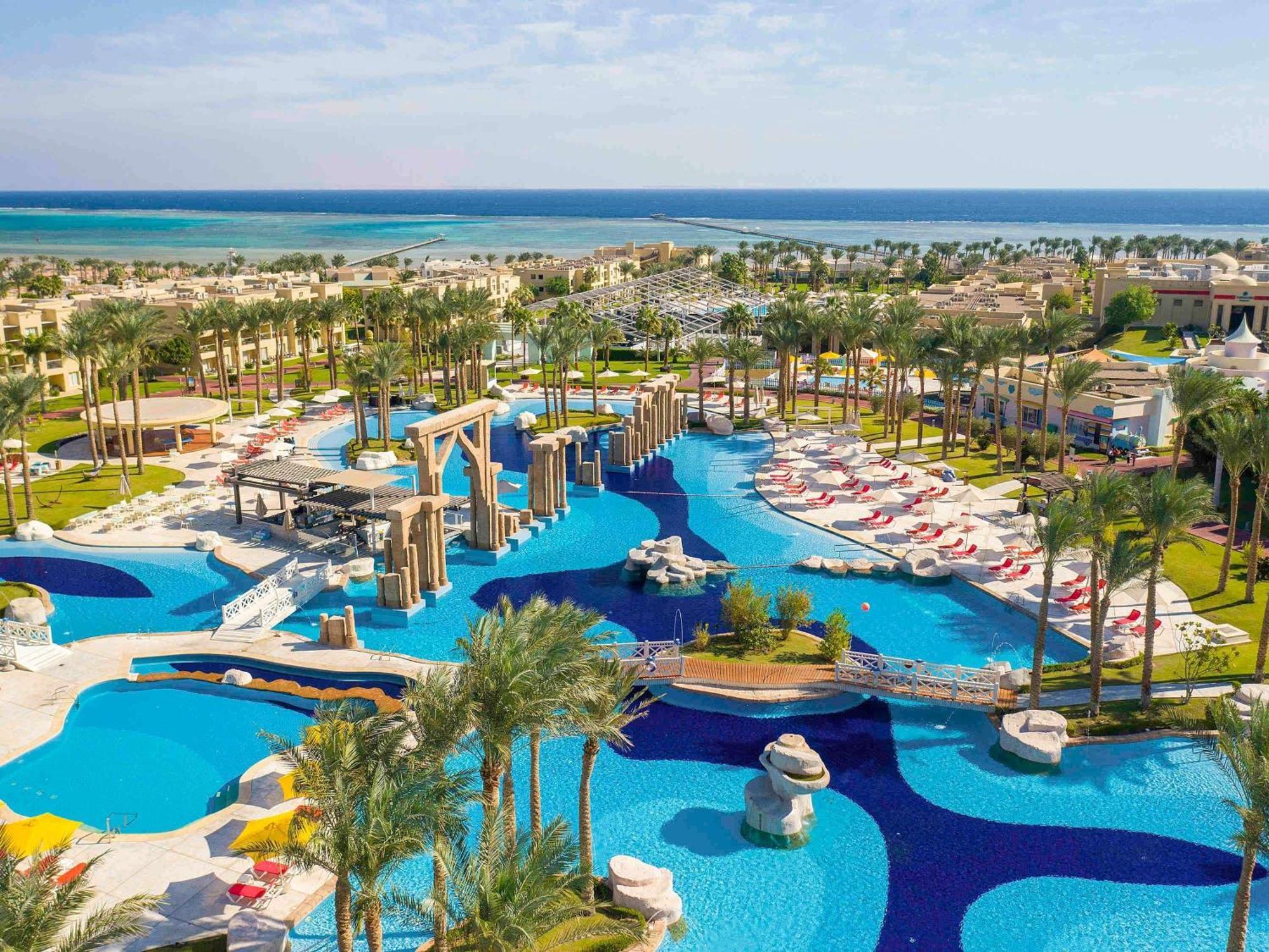 Rixos Premium Seagate - Free Jennifer Lopez Concert Access July 4th & 2 Kids Free 5*