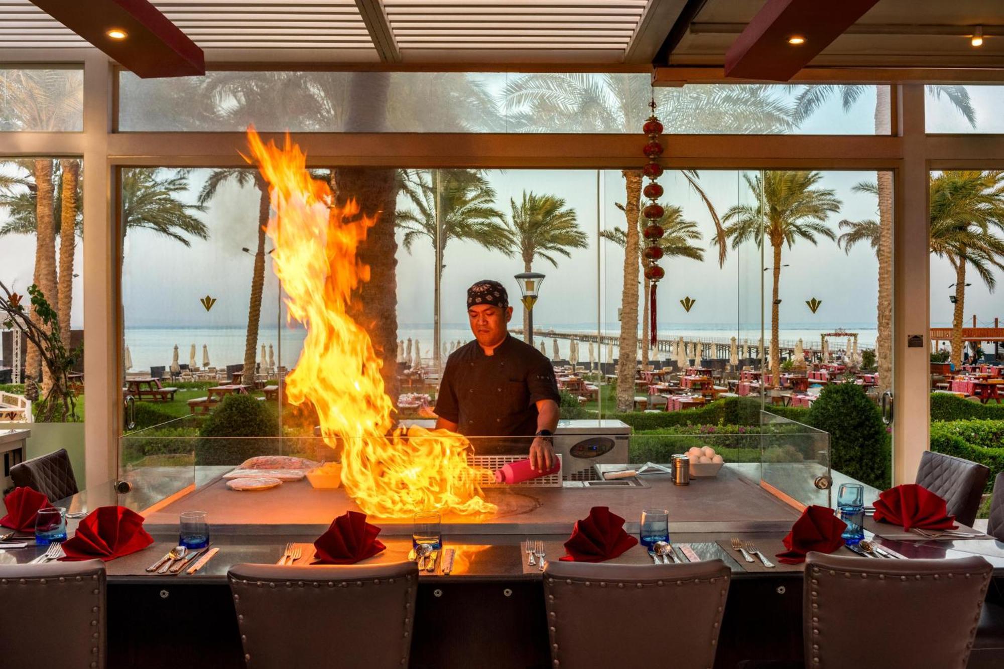 Resort Rixos Premium Seagate - Free Jennifer Lopez Concert Access July 4th & 2 Kids Free